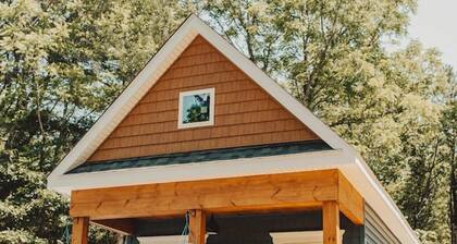 The Little house W/ Pool & Spa