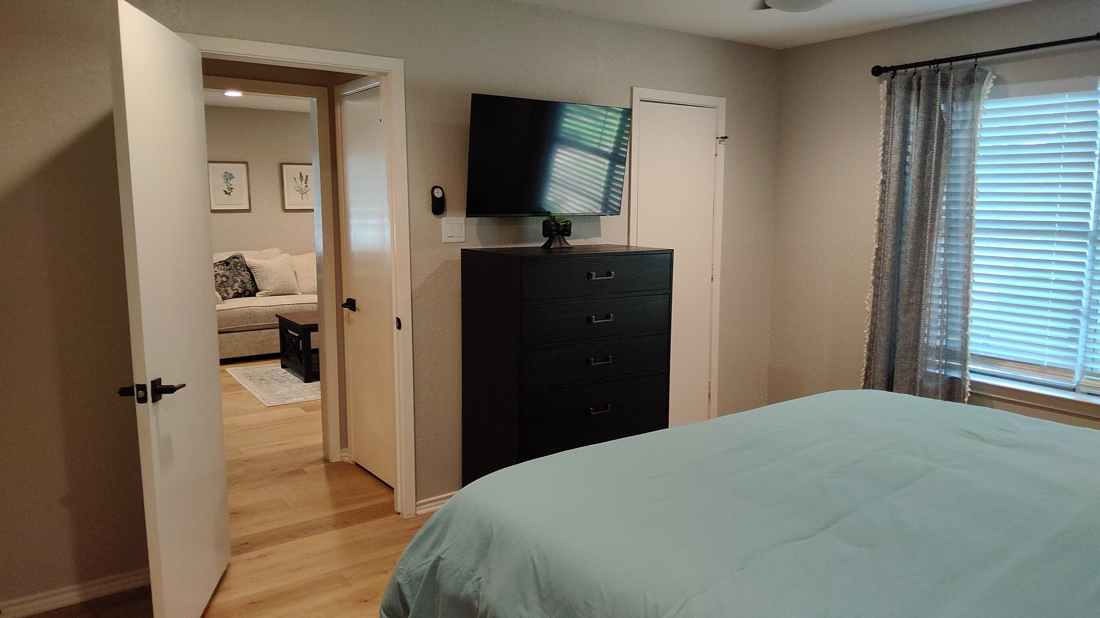 1 chambre, fer et planche à repasser, Wi-Fi gratuit, draps fournis