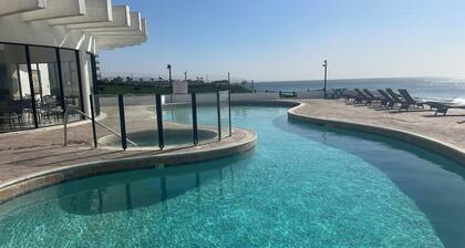 Ocean Front 2-bedroom Villa in Calafia Paradise Resort, 2 Pools, Jacuzzi, gym.