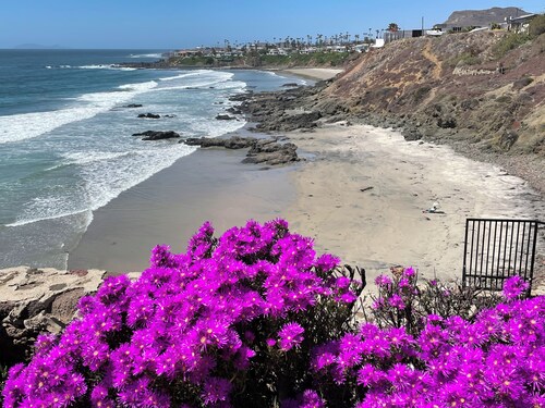 Ocean Front 2-bedroom Villa in Calafia Paradise Resort, 2 Pools, Jacuzzi, gym.