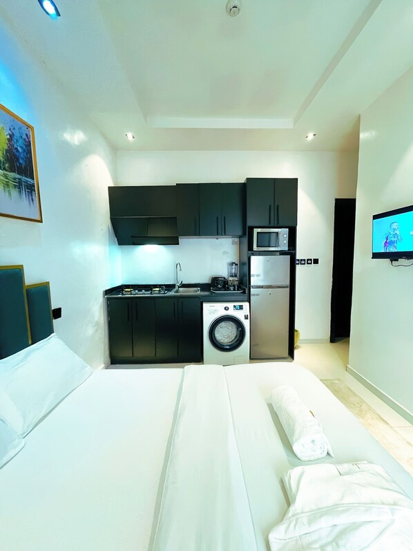 1 bedroom, iron/ironing board, WiFi, bed sheets
