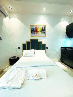 1 camera, ferro/asse da stiro, Wi-Fi, lenzuola