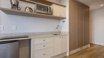 Basic Apartment | Private kitchen