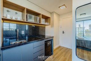 Basic Apartment | Private kitchen