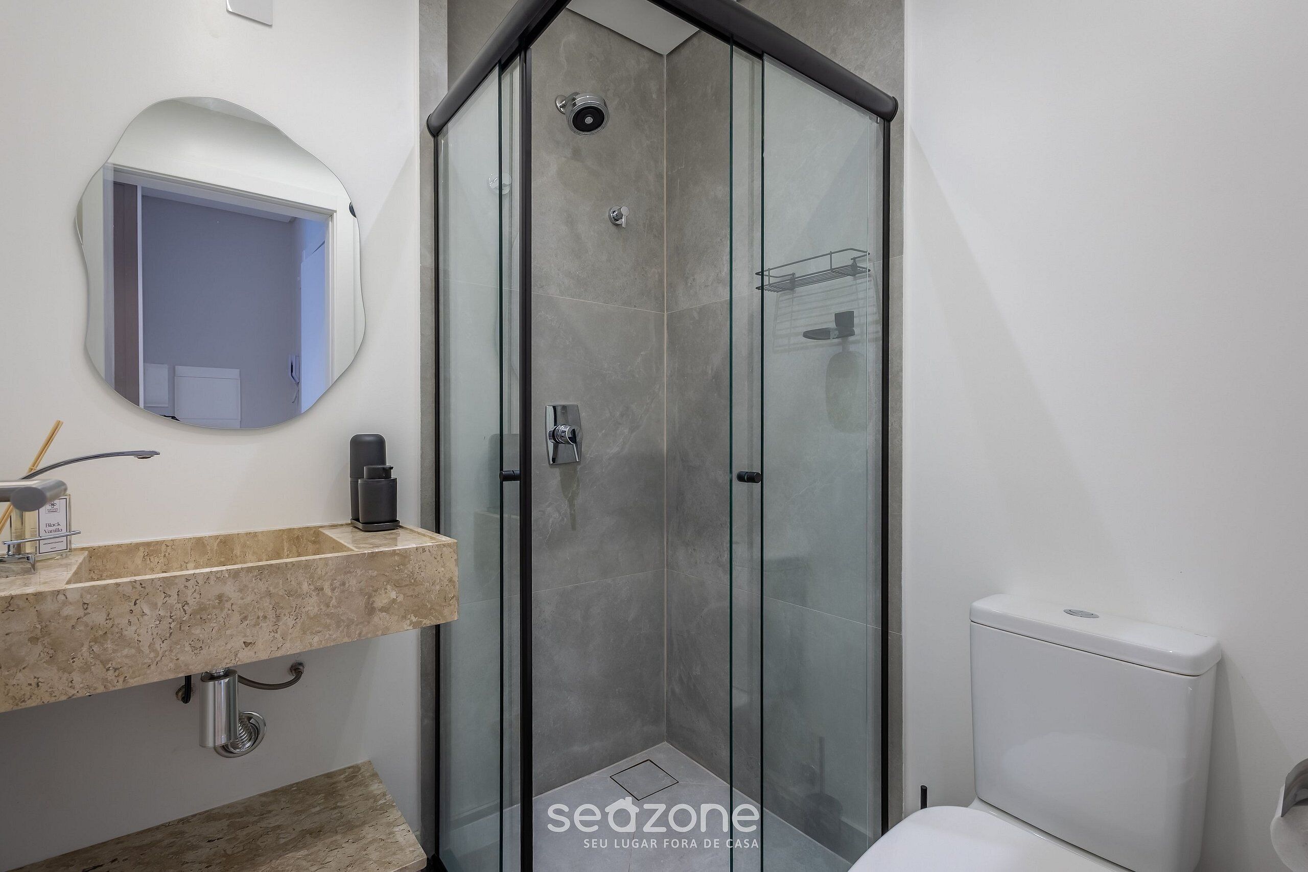 Basic Apartment | Bathroom | Shower