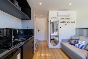 Basic Apartment | Interior