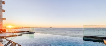 Studios With Side Sea View at Penha Spot PSO - L