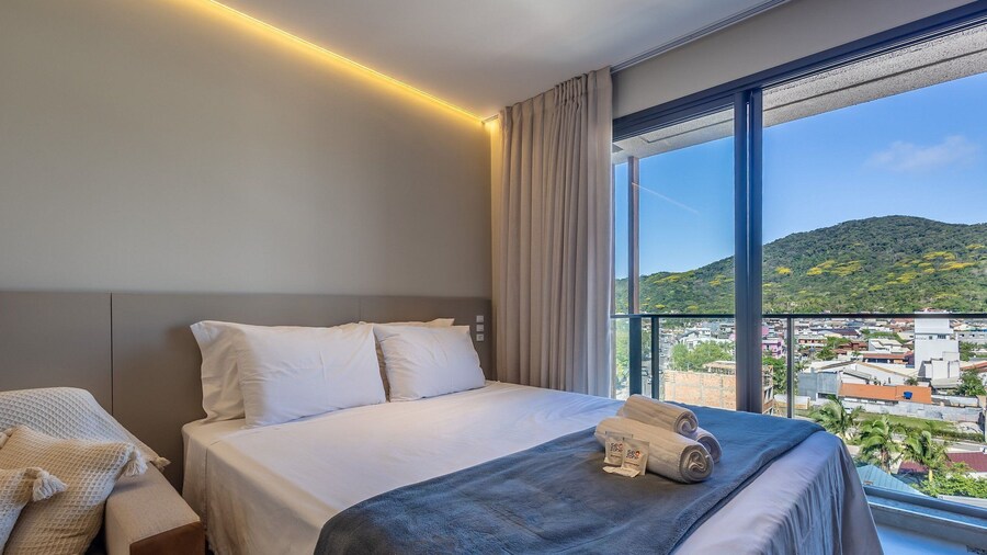 Studios With Side Sea View at Penha Spot PSO - L