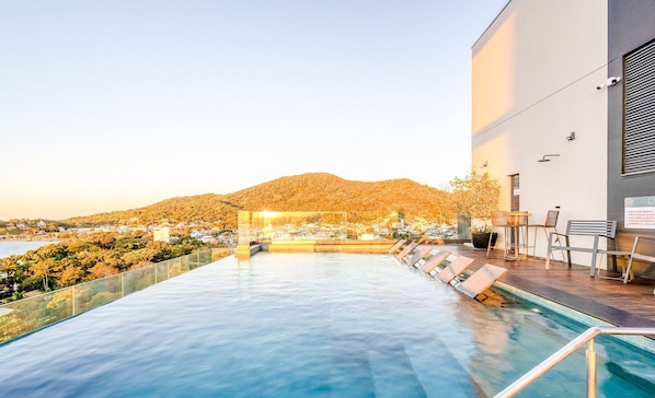 Outdoor pool - Studios With Side Sea View at Penha Spot PSO - L (Penha)