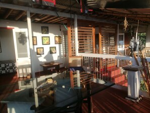 Outdoor dining - Montaña Cafetera Folklore and Nature Manizales Colombia (Manizales)