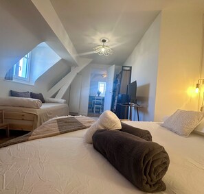 1 bedroom, WiFi, bed sheets
