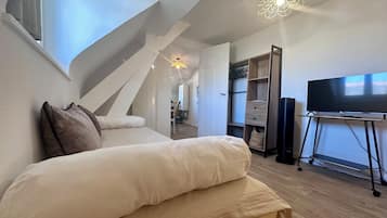 1 sovrum, wi-fi och sÀngklÀder