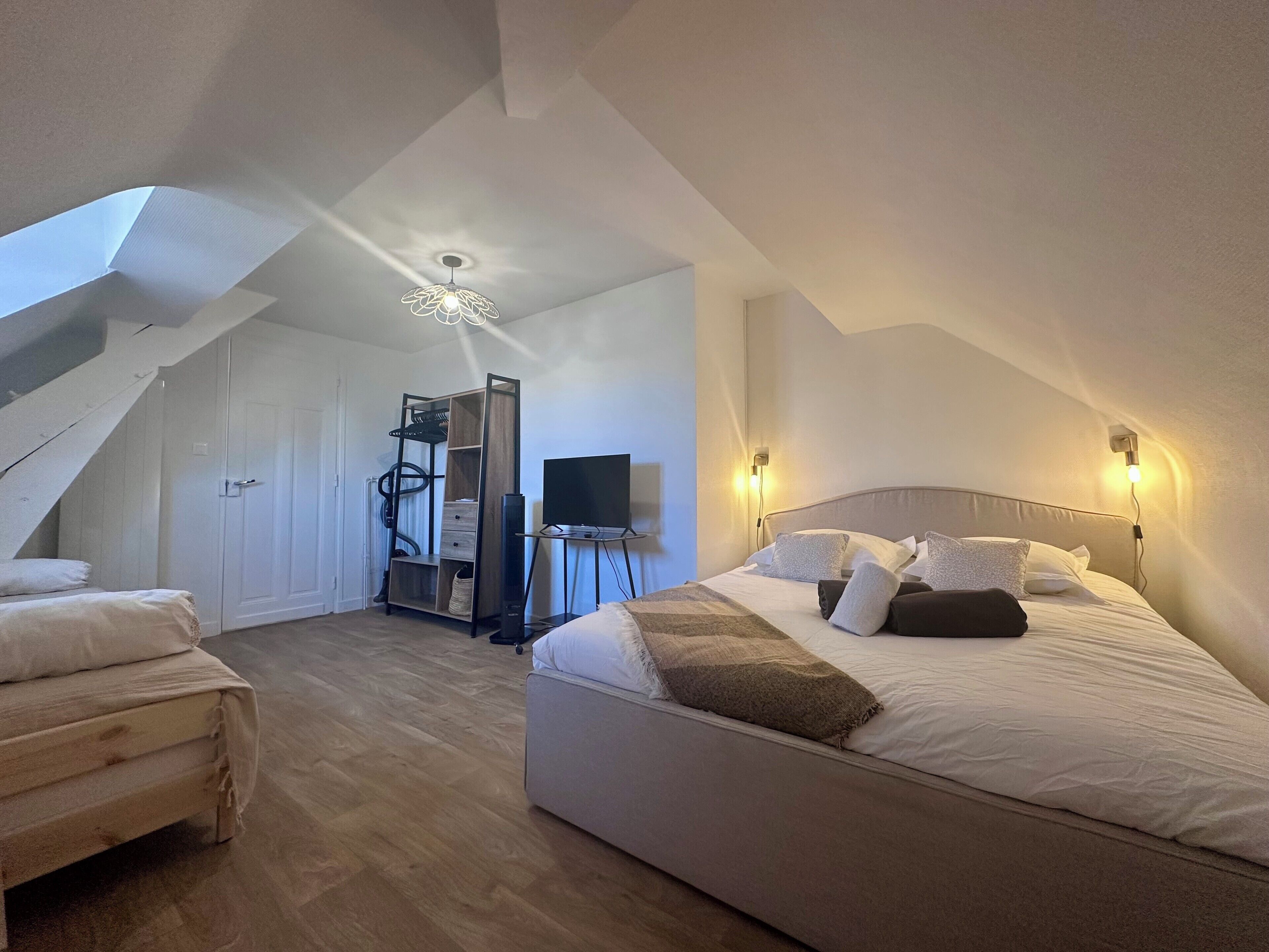 1 bedroom, WiFi, bed sheets