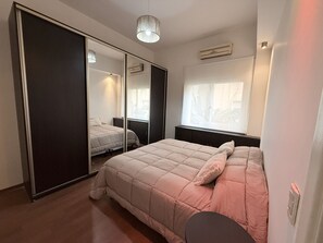 Apartment, 1 Bedroom | Premium bedding, down comforters, pillowtop beds, desk - Apartments Bariloche - San Telmo (Buenos Aires)