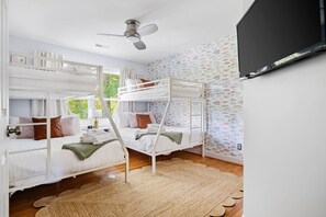 5 室のベッドルーム、アイロン / アイロン台、WiFi、ベッドシーツ