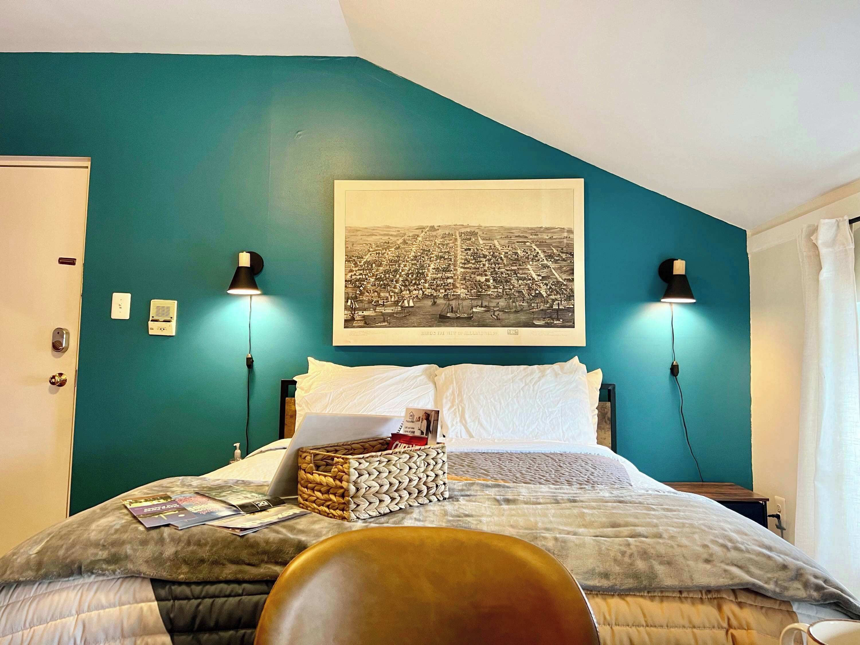 1 bedroom, iron/ironing board, WiFi, bed sheets