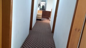 Single Room, City View | Living area