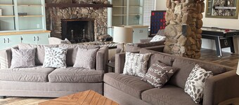 Country Home, 4 Bed, 3.5 Bath, Pet Friendly