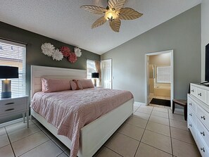 4 Schlafzimmer, Bügeleisen/Bügelbrett, WLAN, Bettwäsche