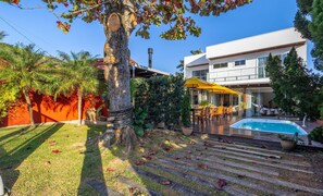 Basic Apartment | Terrace/patio