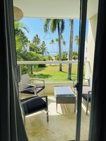 Rum - utsikt mot stranden | Balkong