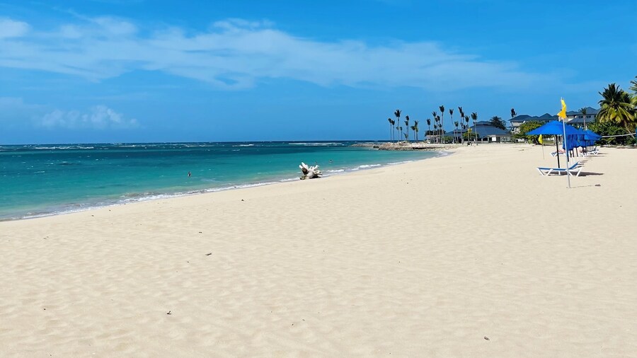 Emotions Playa Dorada