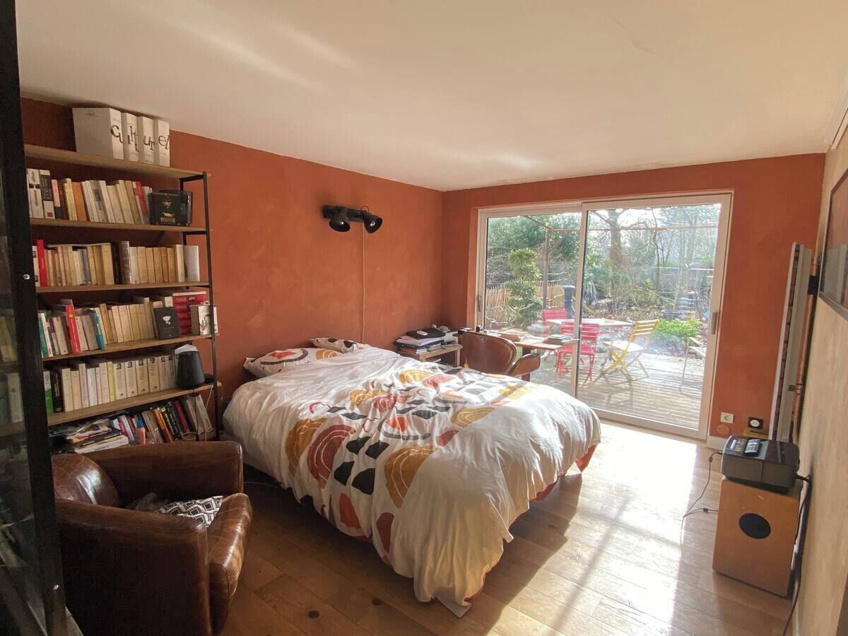 5 slaapkamers, een strijkplank/strijkijzer