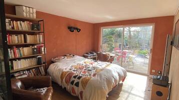 5 slaapkamers, een strijkplank/strijkijzer