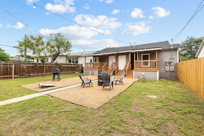 Terrace/patio - Cozy Duplex Near Downtown & Riverwalk - 102 (San Antonio)