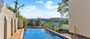6BR Stunning Waterview with Private Pool in Mosman