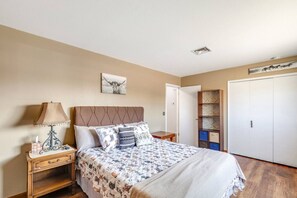 2 chambres, bureau, Wi-Fi gratuit, draps fournis