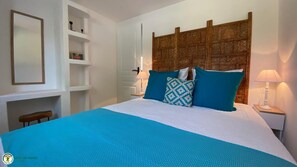 Strygejern/strygebræt, weekendseng, internetforbindelse