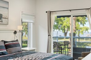 4 bedrooms, WiFi, bed sheets