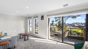 TV connectée, cheminée