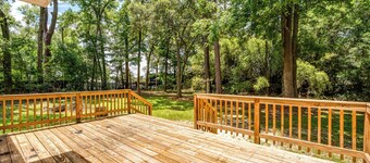Charming 3-Bedroom Home, 9 min to FSU