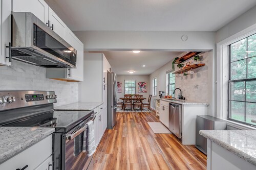 Charming 3-Bedroom Home, 9 min to FSU