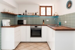 Microwave, oven, dishwasher
