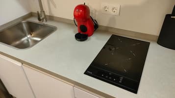 Microwave, stovetop, dishwasher