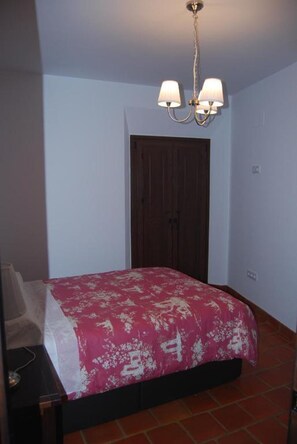 1 Schlafzimmer, Bügeleisen/Bügelbrett, Internetzugang
