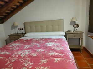 2 bedrooms, iron/ironing board, internet - Bodeguetas Penthouse 2 bedrooms (Constantina)