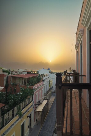 Property grounds - Penthouse with Private Rooftop! (San Juan)