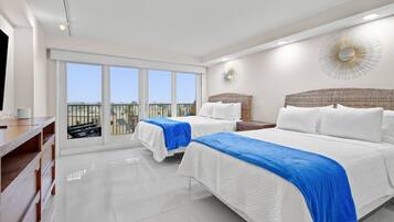 3 bedrooms, desk, WiFi