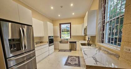 Stylish Oistins Villa: Villa Belle Vida