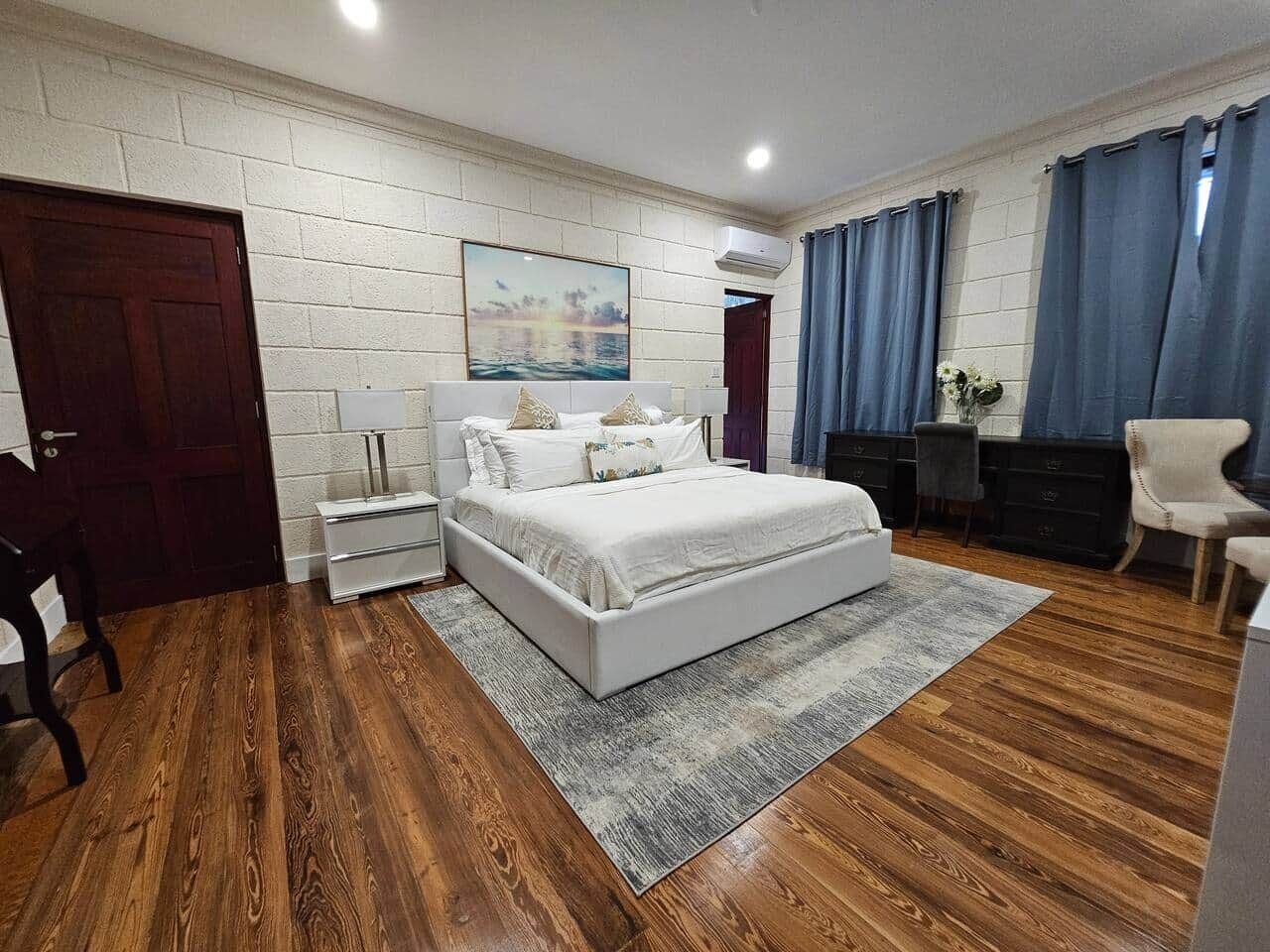 2 habitaciones y caja de seguridad en la habitación 