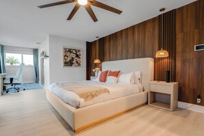 3 chambres, fer et planche à repasser, Wi-Fi, draps fournis