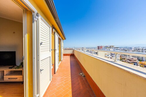 Bright & Comfy – 2BR Apartment by the Adriatic