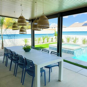 Outdoor dining - Blue Oasis - 5 bdrm, Pool & Spa / Fun & Kid Friendly / All New / Pet Friendly (Coachella)