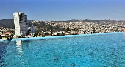 2Exclusive, fully furnished apartment with ocean view in a World Heritage Site