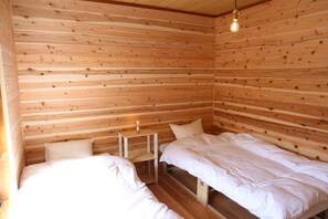 Basic-Zweibettzimmer, Bergblick