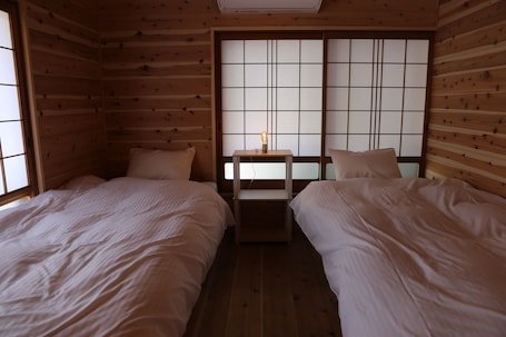 Down comforters, free WiFi, bed sheets